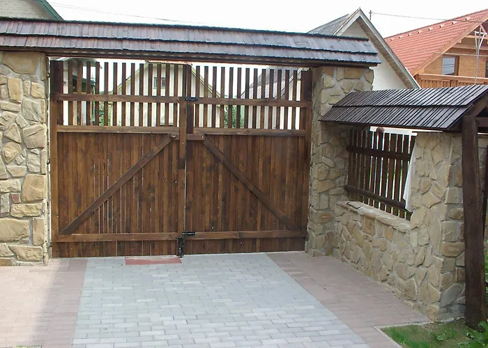 컨트리하우스 Drevenica U Starona